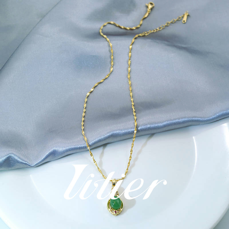 Temperament Transfer | Emerald Pendant Necklace - VITIER