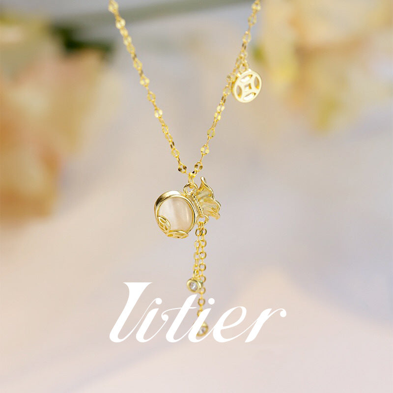 Wealth Gathering | Chalcedony Money Bag Bracelet—VITIER